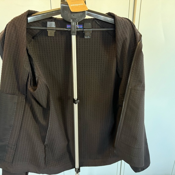 Patagonia Black TechFace Jacket R1 - Picture 7 of 7